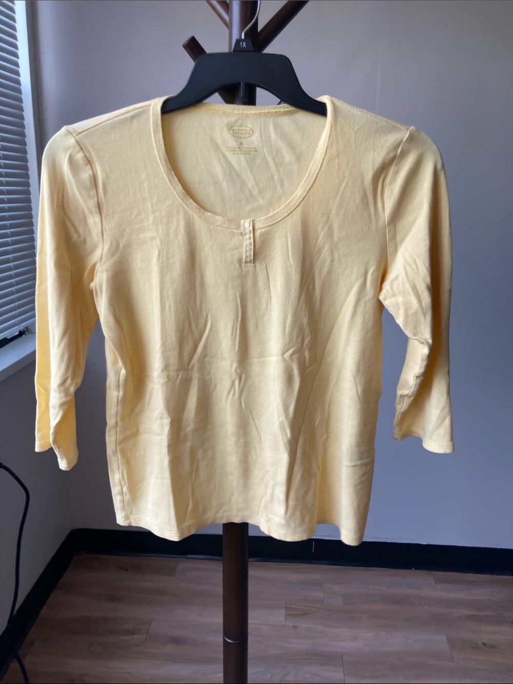 Talbots ribbed top yellow with metallic accent embellished neckline trim M